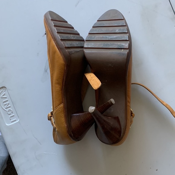 Women’s Michael Kors Heels Size 9M - Picture 3 of 6